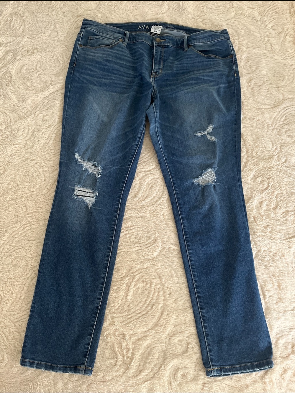 Women's Distressed Skinny Jeans